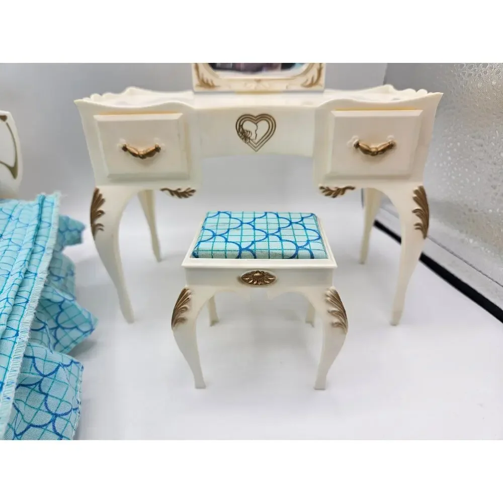 Vintage Marx Sindy Doll‎ Bedroom Furniture 1978 Bed & Vanity Set